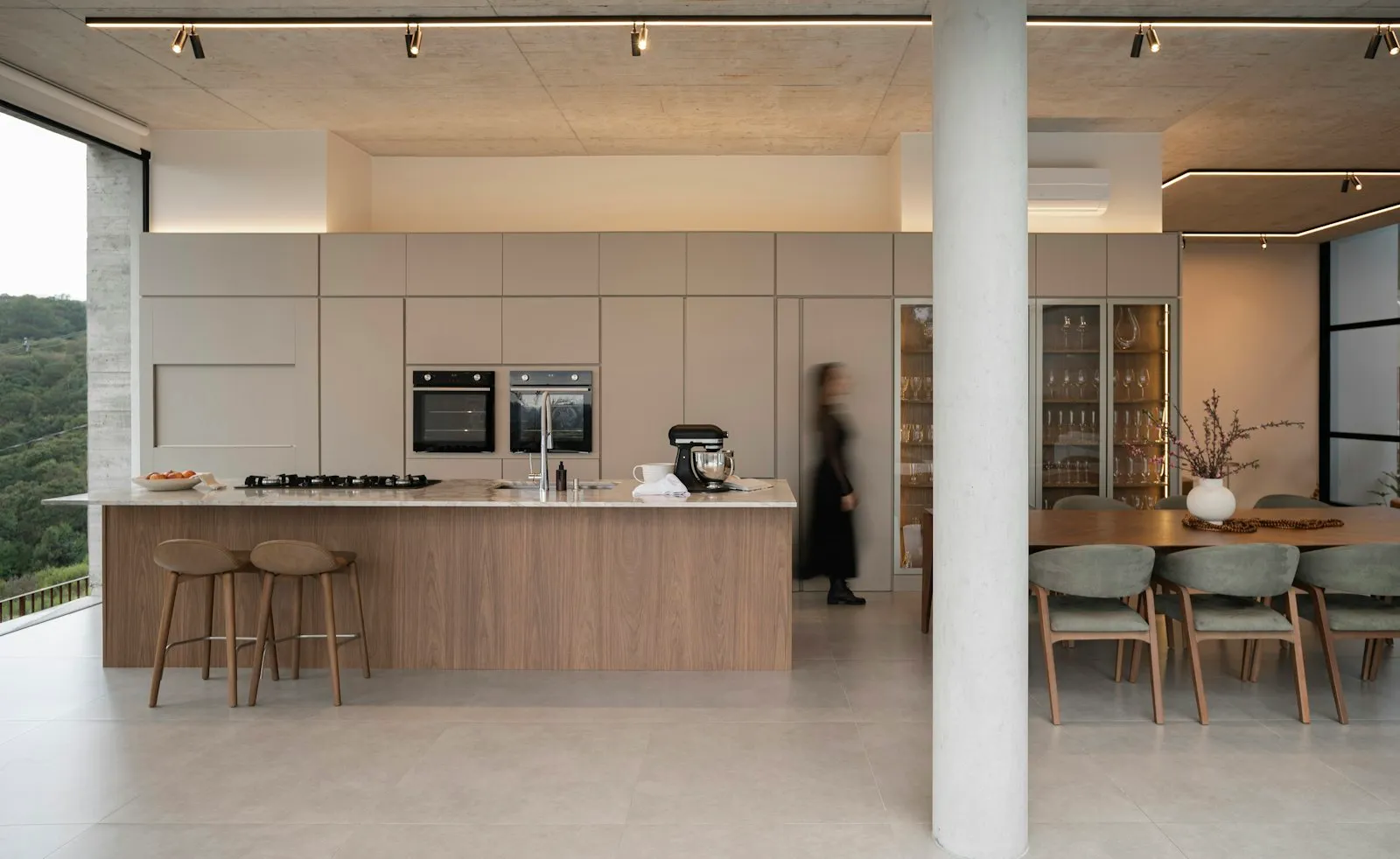 Studio Office – main view