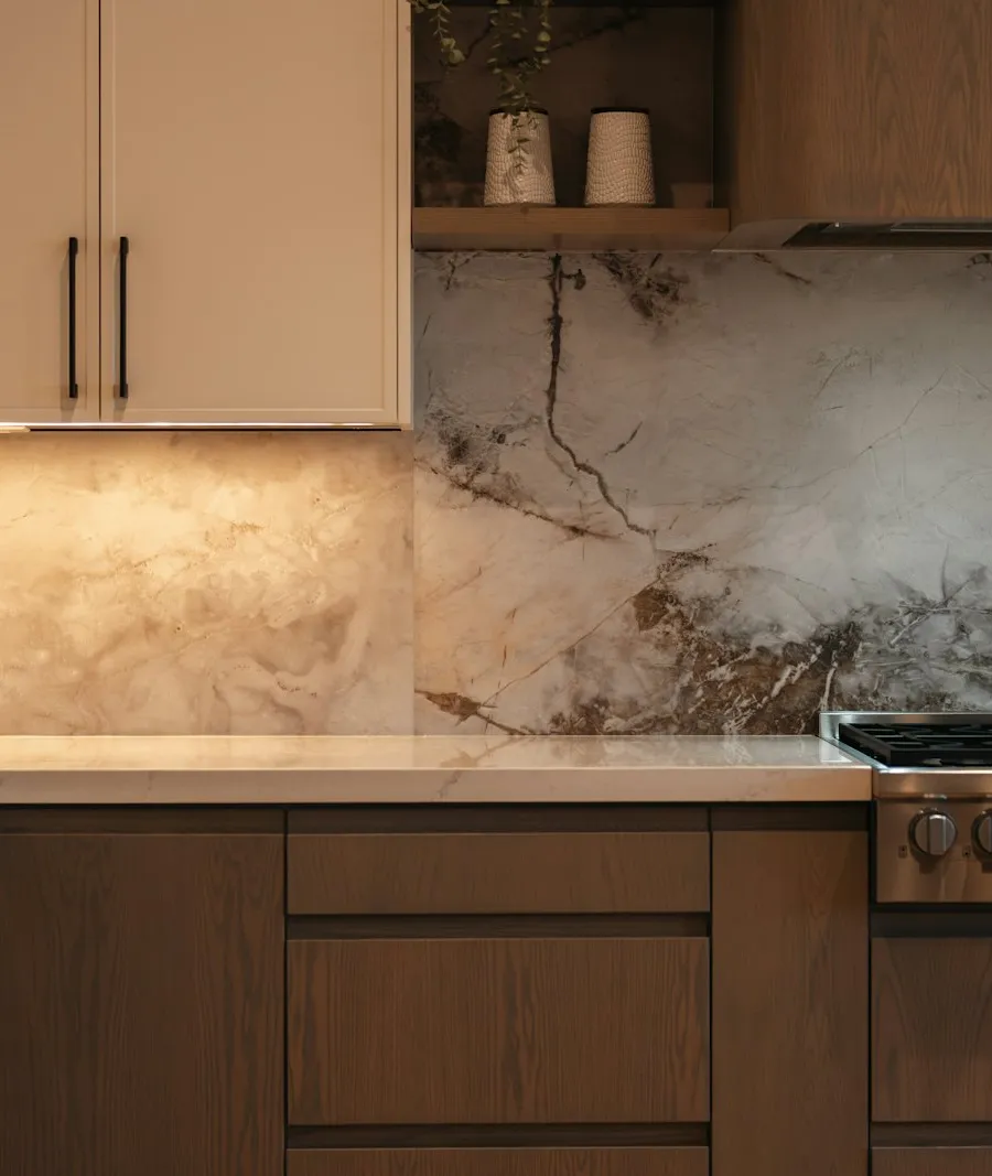 Walnut & Stone Apartment – photo 2